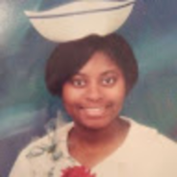 Meet your Posher, Lorna - Picture 1 of 1